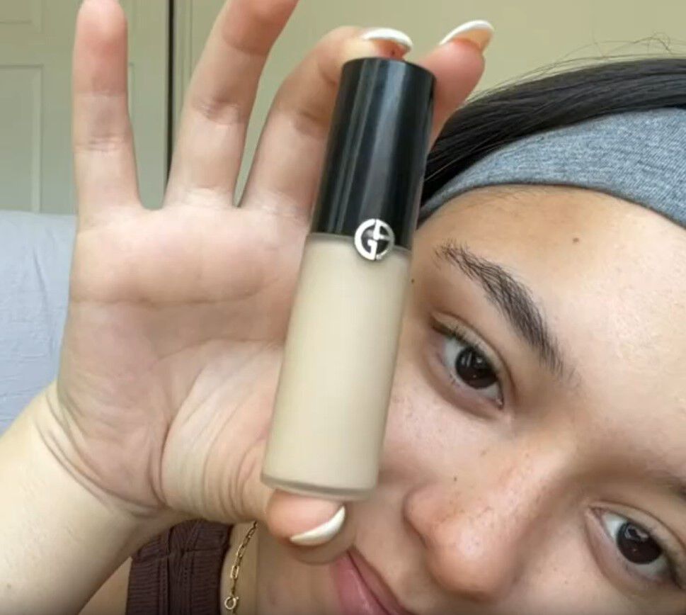 Armani concealer top